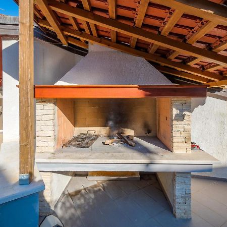 Villa Martimar With Pool And Hot Tub In Istria Rosini Exterior photo