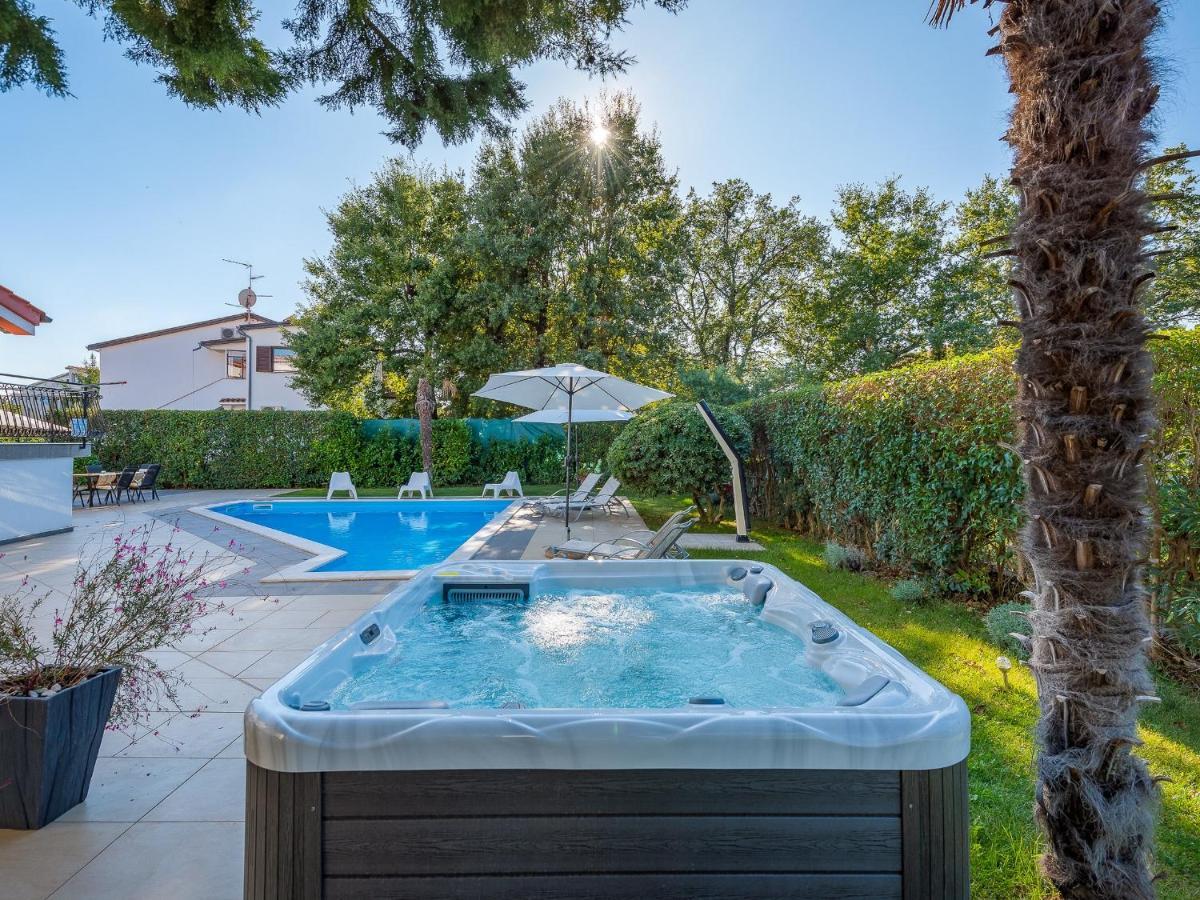 Villa Martimar With Pool And Hot Tub In Istria Rosini Exterior photo